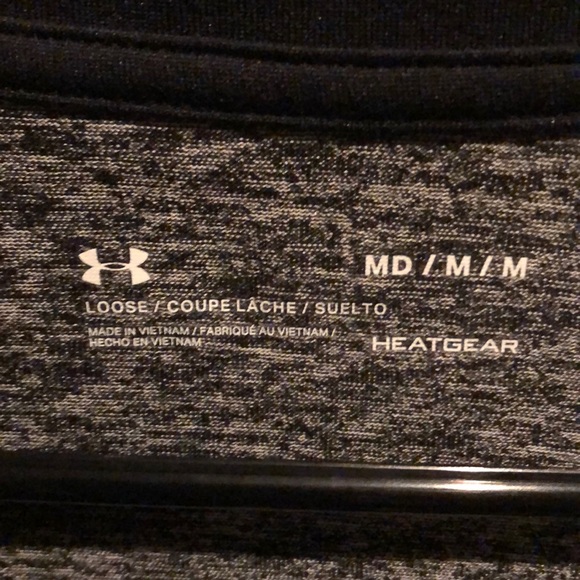Under Armour heat gear long sleeve zippered T med - Picture 4 of 4